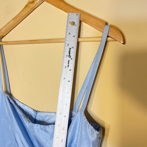 Elegant Blue Satin Dress - Picture 12 of 12